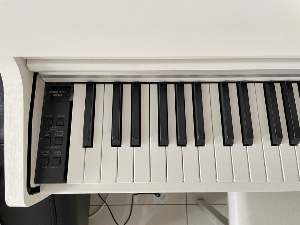 KAWAI KDP-120 WH - Góc nhìn thực tế 6